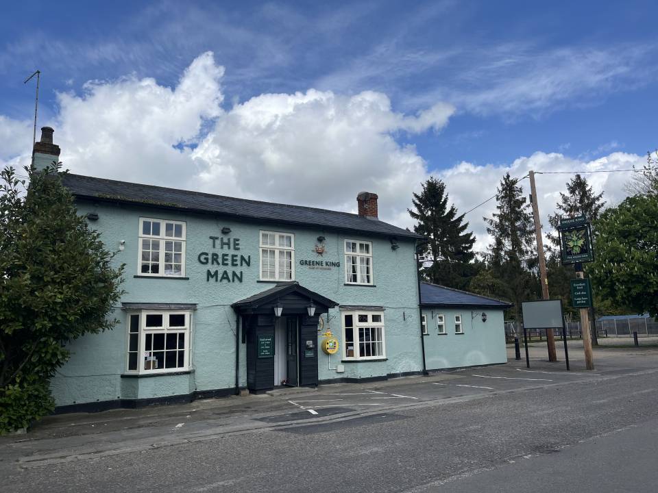 Photograph of the Green Man pub in Shepreth