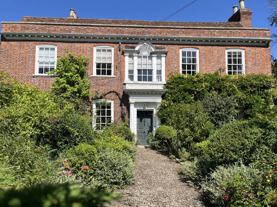 Photograph of the front of Docwra's Manor Garden Shepreth.